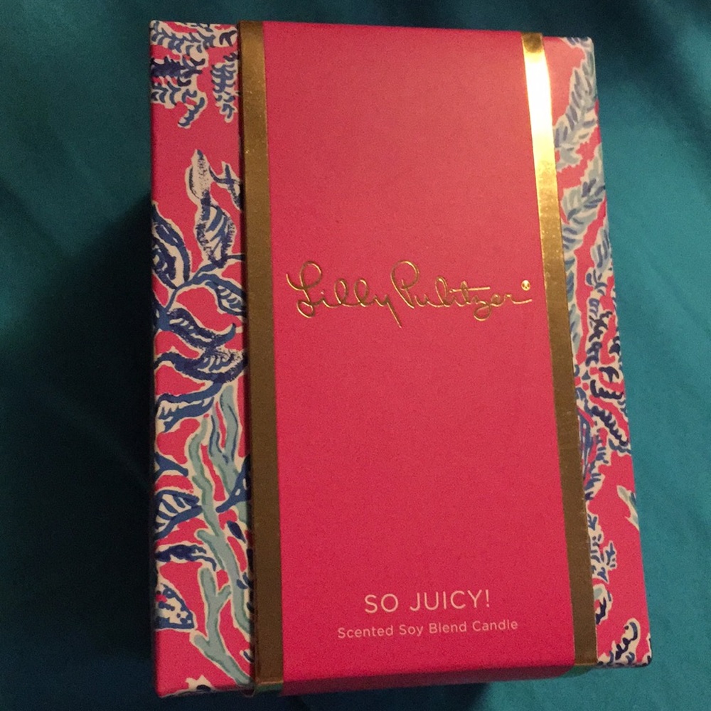 Lilly Pulitzer Candle NIB